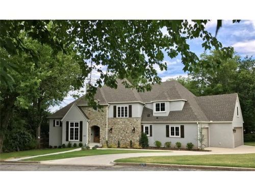 1635 37th St, Tulsa OK  74105-3225 exterior