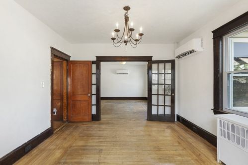 14 Frank St, Worcester MA 01604-1015 exterior