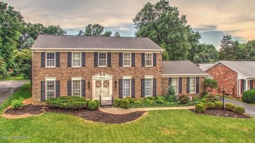 8706 Storrington Ct, Louisville, KY 40222-5337