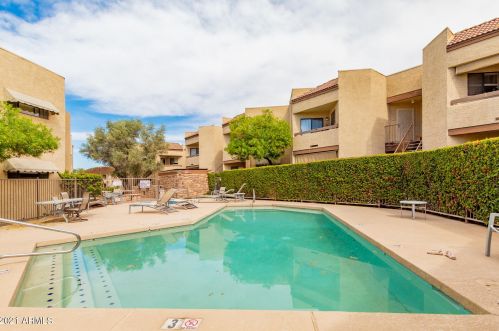 2228 52nd St, Phoenix AZ 85008-3443 exterior