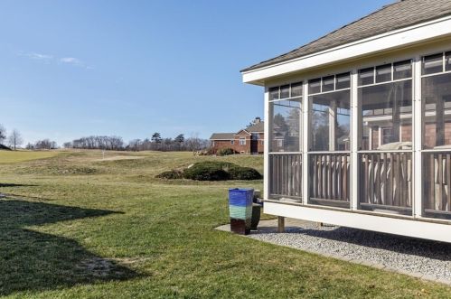 16 Black Rock Dr, Hingham MA 02043-4892 exterior