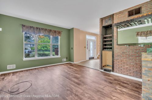 16 Cardinal Dr, Jackson Twp NJ 08527-3174 exterior