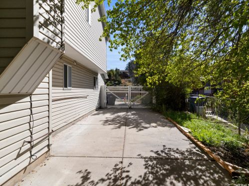 1705 Plata Way, Sandy UT 84093-2497 exterior