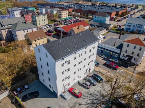 153 Belleville Ave, New Bedford MA 02746-2494 exterior