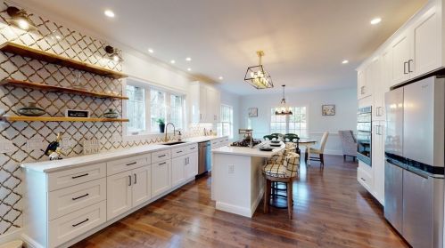 176 Marblehead St, North Reading, MA 01864-1526