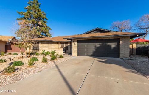 3220 Cinnabar Ave, Phoenix, AZ 85051-1231