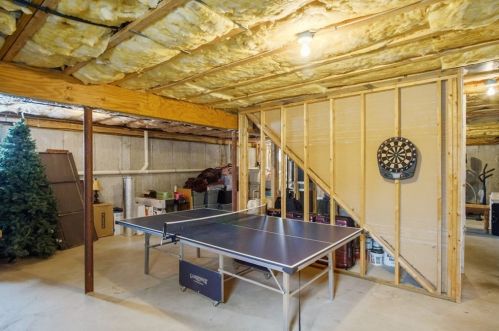 62 Chelsea Dr, Seekonk MA 02771-4923 exterior