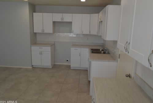 2007 59th Ave, Phoenix AZ 85033-2823 exterior