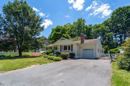 23 Ferncroft Rd, Shrewsbury, MA 01545-5911