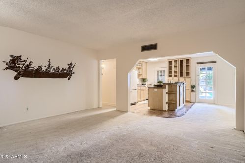 12821 31st St, Phoenix AZ 85008-1127 exterior