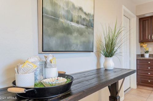 3009 Anderson Dr, Phoenix AZ 85053-1812 exterior