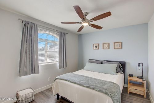 17806 13 Pl, Phoenix AZ 85014-1119 exterior