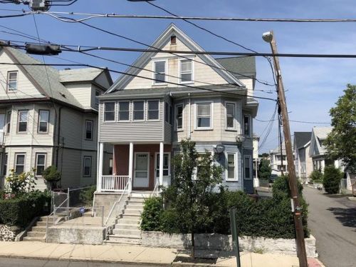 64 Baldwin Ave, Everett, MA 02149-2131