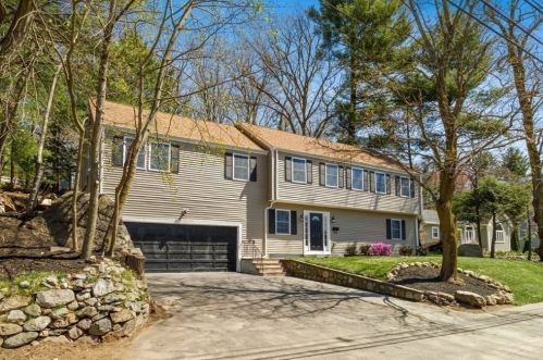 960 Summer St, Lynnfield MA  01940-2239 exterior