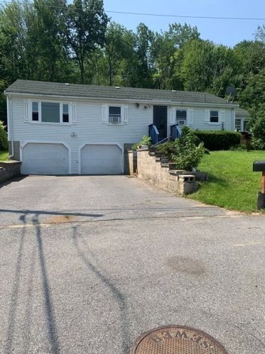 95 Lillian Ter, Dracut, MA 01826-5203