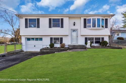 47 Dogwood Dr, Jackson Twp NJ  08527-1341 exterior