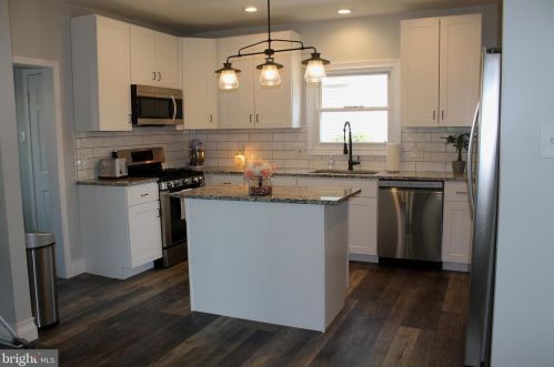 644 Mantua Ave, West Deptford NJ 08066-1277 exterior