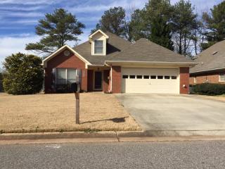 1379 Grayson Valley Pkwy, Birmingham, AL 35235-3386