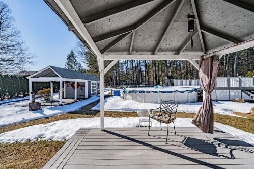 40 Frst Gln Dr, Montgomery MA 01085-4709 exterior