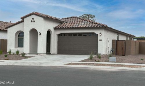 6828 12th Pl, Phoenix AZ  85042-1101 exterior