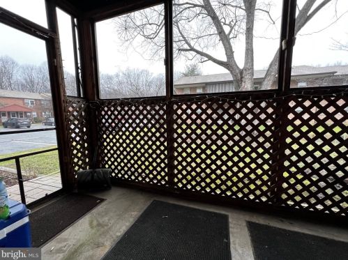 1015 Garnet Dr, Burlington NJ  08016-4708 exterior