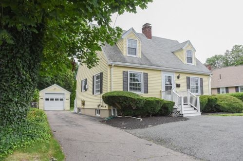 925 Main St, Weymouth MA  02190-1653 exterior