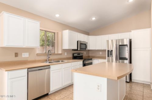 22816 34th Dr, Phoenix AZ  85027-7024 exterior