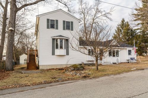 32 Overlook Ter, Dracut, MA 01826-2057