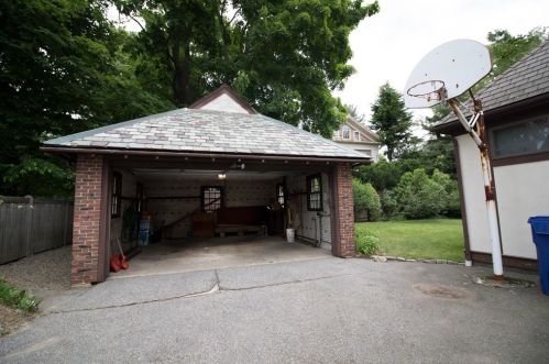 487 Ward St, Newton MA 02459-1109 exterior