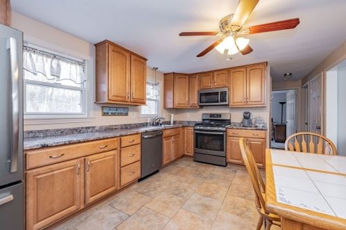 163 Florida Dr, Agawam MA 01001-3516 exterior