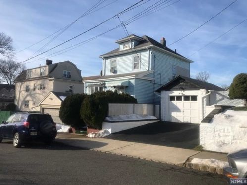 245 Hornblower Ave, Belleville, NJ 07109-2649