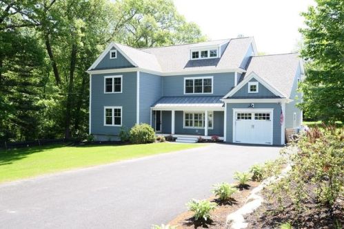 126 Gardner St, Hingham MA  02043-3745 exterior