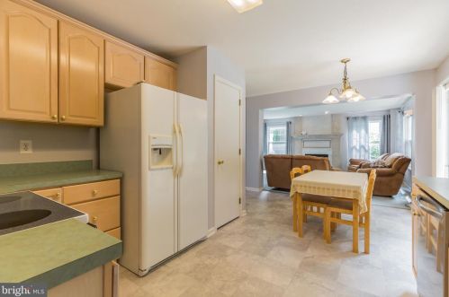 103 Ladds Ln, West Deptford NJ 08093-2319 exterior