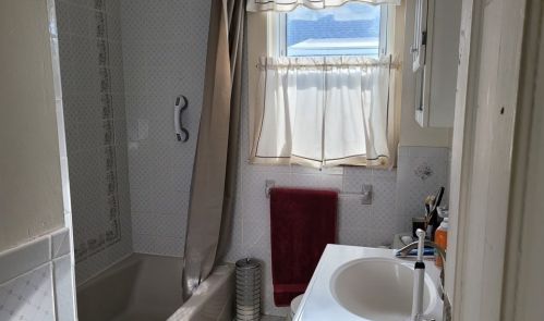 45 Lawn Ave, Quincy MA 02169-7336 exterior