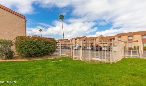 7550 12th St, Phoenix AZ  85020-4571 exterior