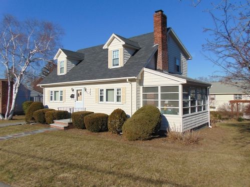 35 Hillsboro St, Quincy MA 02169-8914 exterior