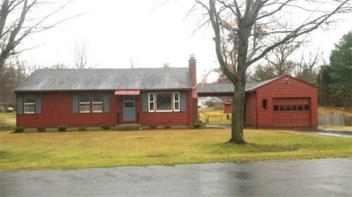 739 Holyoke Rd, Montgomery, MA 01085-1725