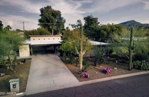 10033 35th Pl, Phoenix, AZ 85028-3939