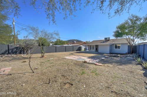 1414 Cholla St, Phoenix AZ 85029-3800 exterior