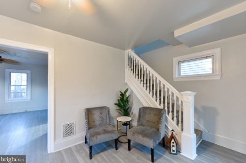 60 Barber Ave, West Deptford NJ  08096-2435 exterior