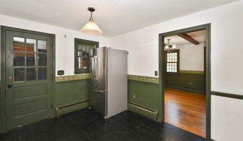 9 Knollwood Rd, Worcester MA 01612-1326 exterior