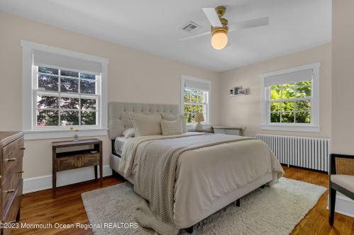 410 Belmont Ave, Tinton Falls NJ 07712-4706 exterior