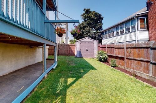 32 Fuller St, Everett MA  02149-4213 exterior