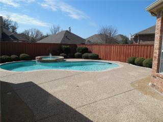 4548 Oak Shores Dr, Plano TX  75024-7351 exterior