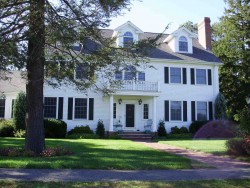 103 Stanton Ave, Newton, MA 02466-3005