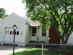 55 Faxon St, Newton, MA 02458-1034