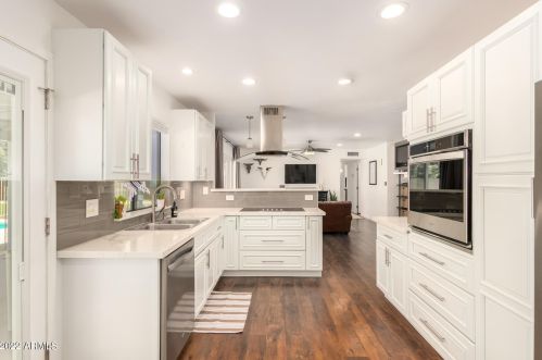 10808 43rd St, Phoenix AZ 85050-3342 exterior