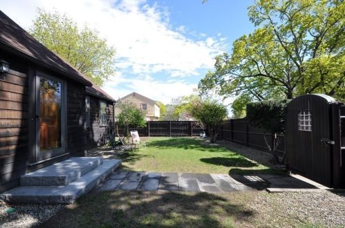 15 Rdg St, Arlington MA 02474-1705 exterior