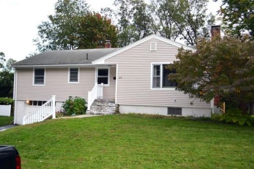 29 Saratoga Dr, Worcester, MA 01606-2541