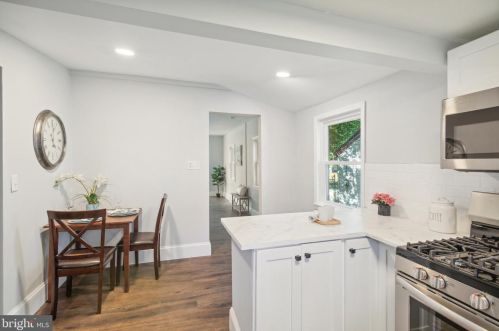 1860 Rosemore Ave, West Deptford NJ 08096-4327 exterior